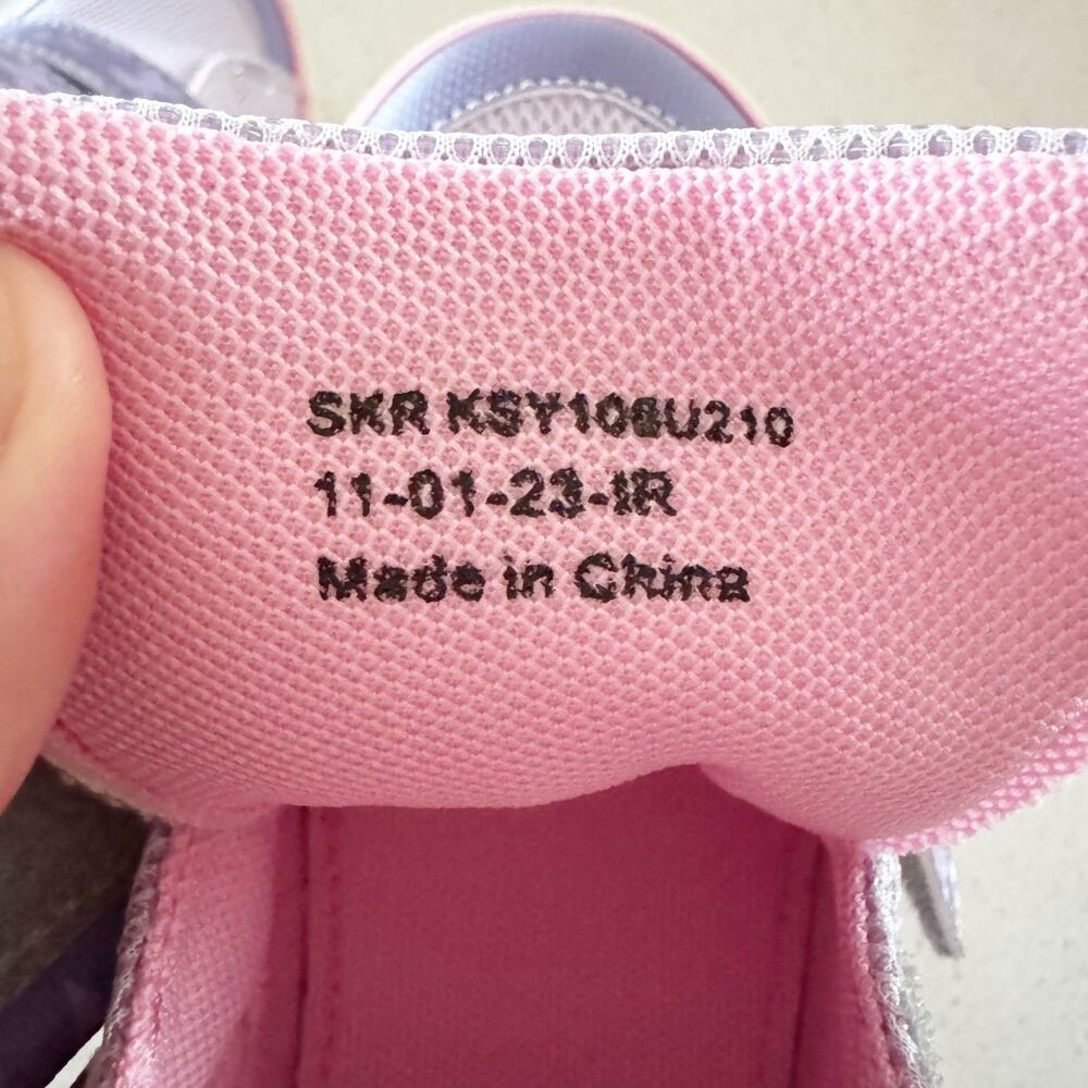 See Kai Run Kids's Dean Adapt Sneaker Size 1R - Picture 6 of 6